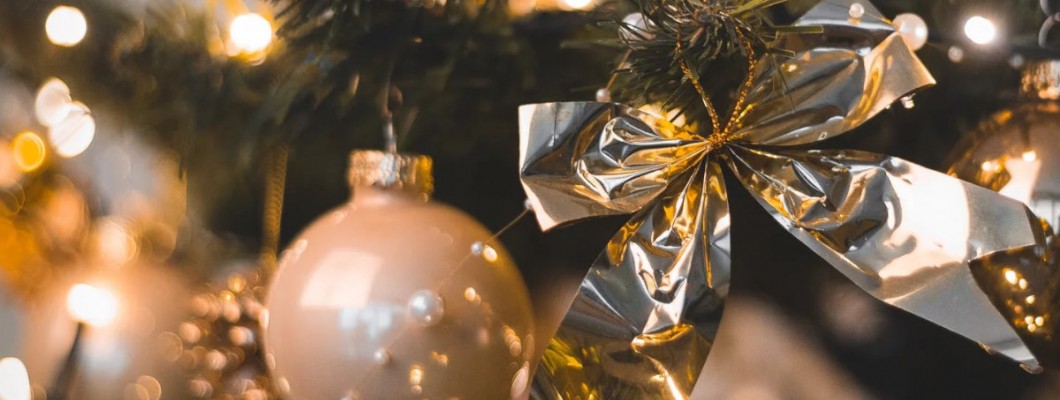 2020 Christmas/New Year Opening Hours 2020 Christmas/New Year Opening Hours